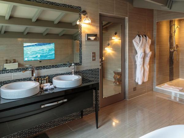 Le Vallon de Valrugues & Spa : photo 10 de la chambre suite avec piscine privée