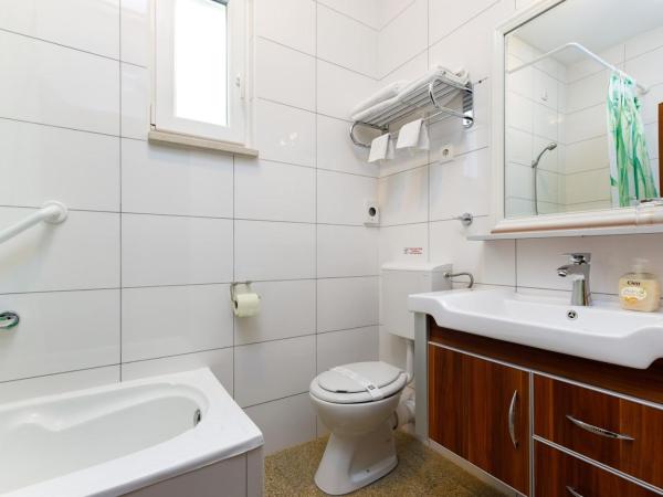 Ark Beach Apartments : photo 5 de la chambre appartement