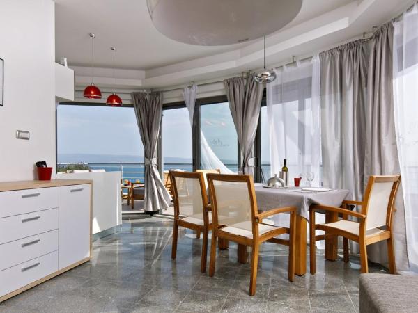 Ark Beach Apartments : photo 2 de la chambre penthouse