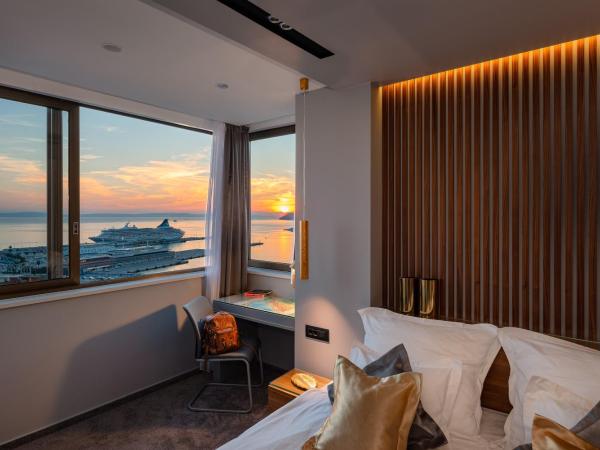 Royal Suites-Sky : photo 3 de la chambre studio - vue sur mer