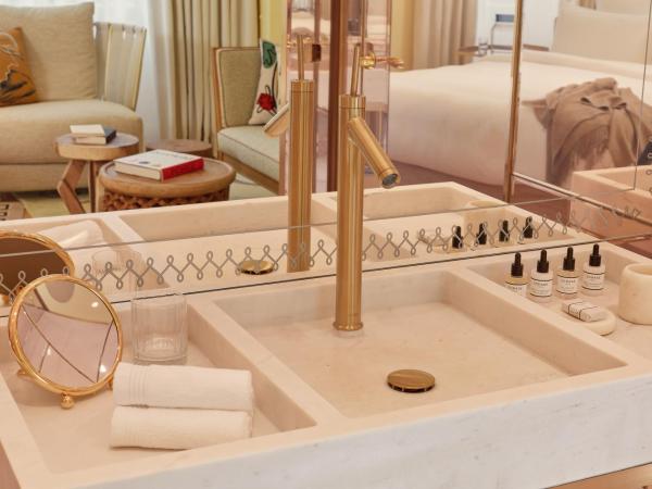 9Confidentiel : photo 6 de la chambre chambre double supérieure