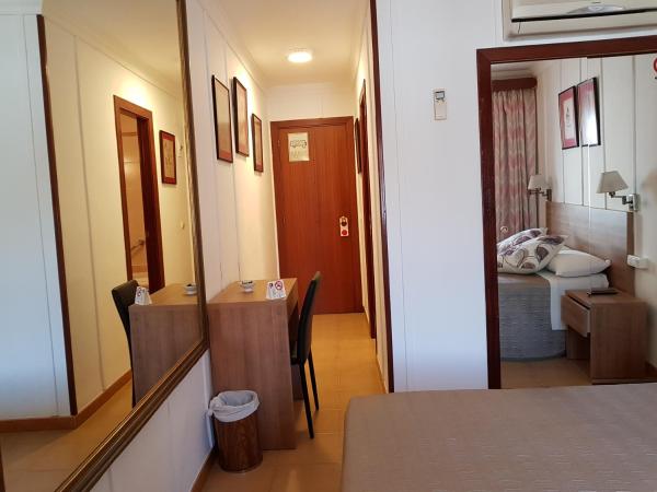 Hotel La Residencia : photo 5 de la chambre chambre double standard