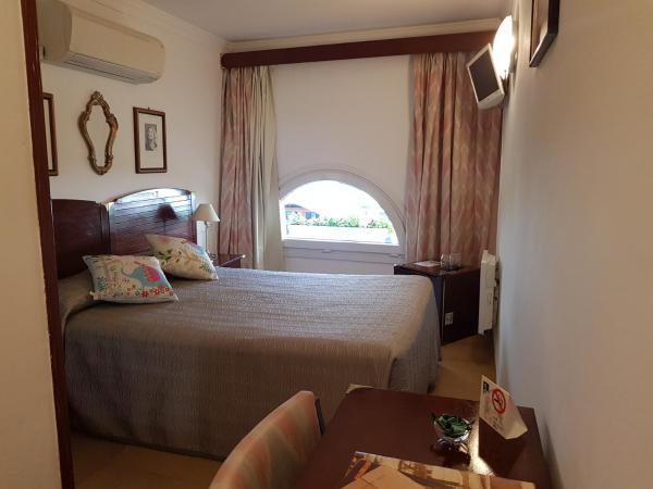 Hotel La Residencia : photo 4 de la chambre chambre double Économique