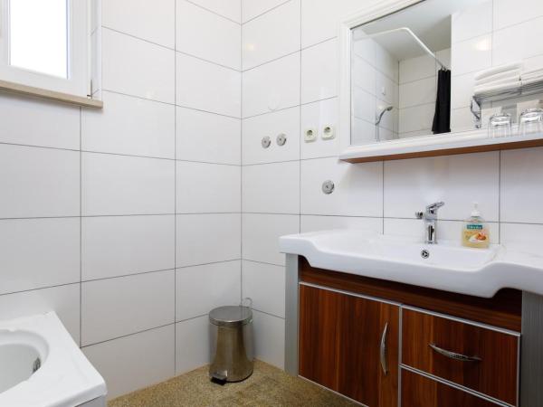 Ark Beach Apartments : photo 9 de la chambre appartement