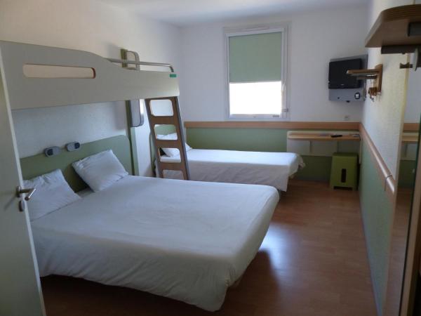 Ibis Budget Marseille Valentine : photo 6 de la chambre chambre familiale