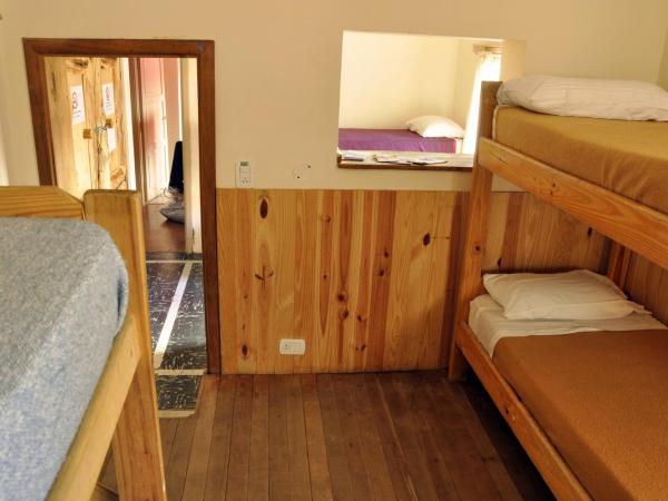 HOPA-Home Patagonia Hostel & Bar : photo 4 de la chambre lit simple dans dortoir de 8 lits