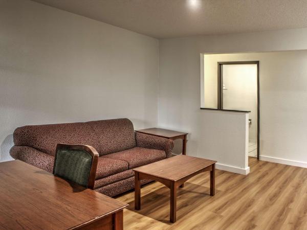 Motel 6-Dallas, TX - Northwest : photo 1 de la chambre suite lit queen-size deluxe - fumeurs