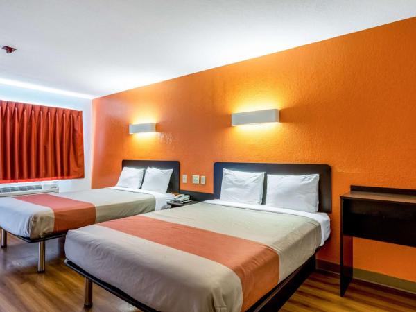 Motel 6-San Antonio, TX - South WW White Rd : photo 8 de la chambre chambre 2 lits queen-size - non-fumeurs