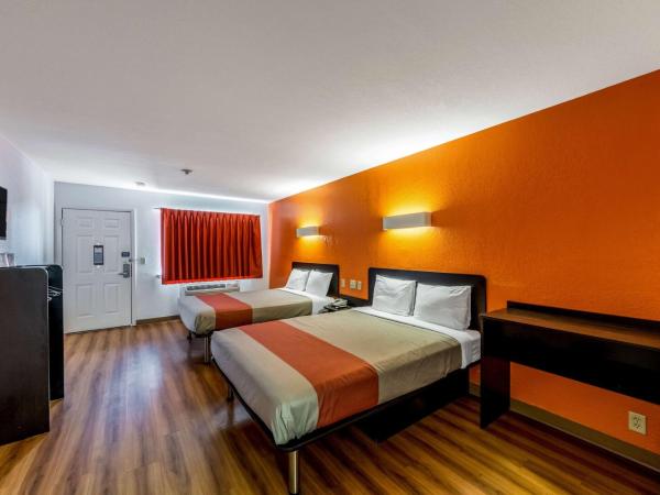 Motel 6-San Antonio, TX - South WW White Rd : photo 9 de la chambre chambre 2 lits queen-size - non-fumeurs