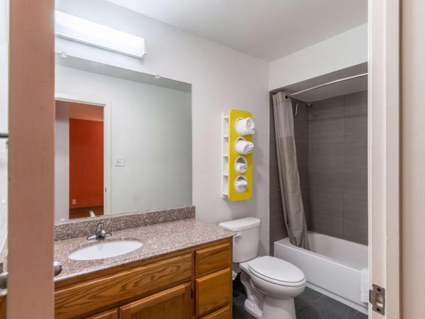 Motel 6-San Antonio, TX - South WW White Rd : photo 9 de la chambre chambre lit king-size - non-fumeurs