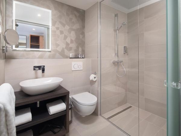 Inntel Hotels Utrecht Centre : photo 6 de la chambre chambre lits jumeaux ville