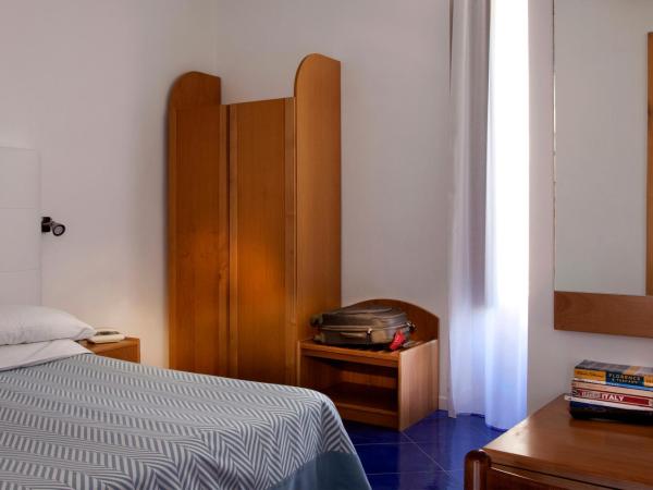 Hotel Del Corso : photo 4 de la chambre chambre double confort avec balcon