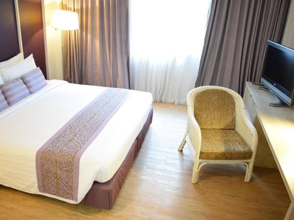 Trang Hotel Bangkok - SHA Plus : photo 1 de la chambre room #2715110