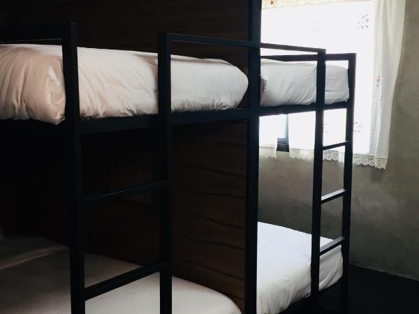 Baan Lung Poshtel : photo 10 de la chambre lit superposé dans dortoir pour femmes 