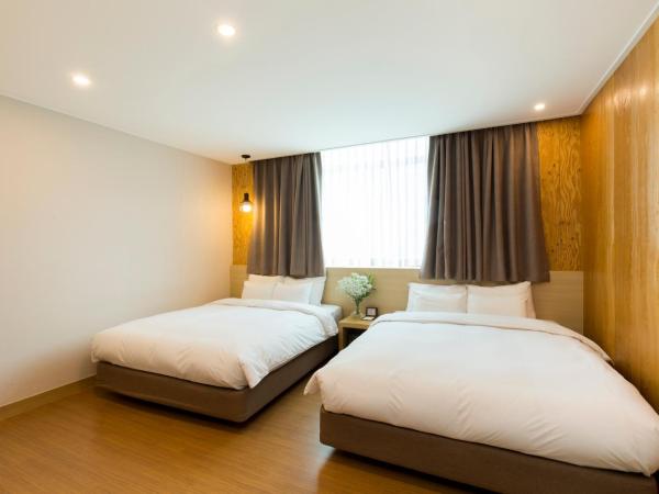 Hotel Nafore : photo 1 de la chambre chambre quadruple