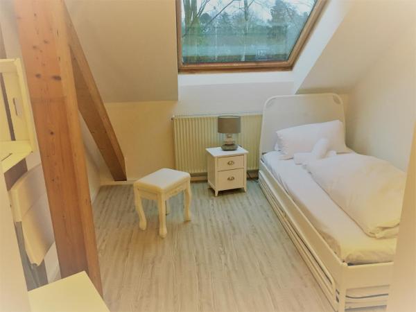 My Brand Boardinghouse Hamburg Volksdorf : photo 9 de la chambre  standard single room with shared bathroom and shared kitchen