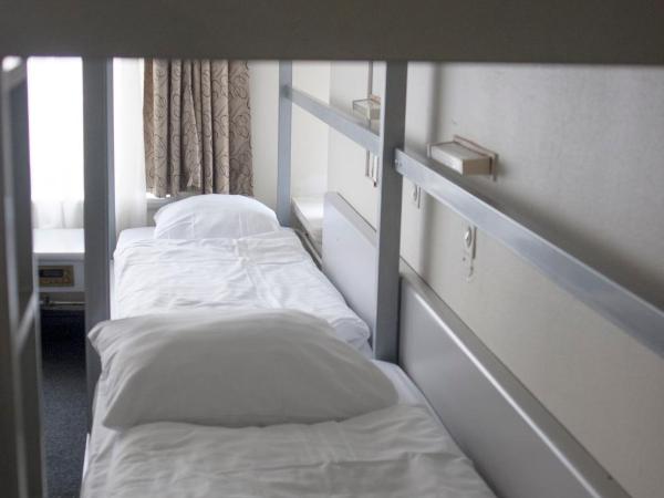 Budget Trianon Hotel : photo 3 de la chambre dortoir (8 adultes)