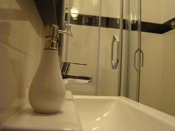St. Dorothys hostel - apartments : photo 7 de la chambre studio de luxe - vue sur ville
