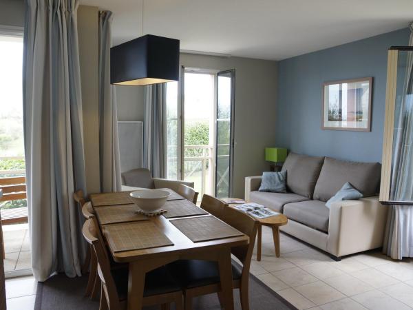 Residence Reine Marine : photo 2 de la chambre appartement 2 chambres (6 adultes) avec vue sur la ville