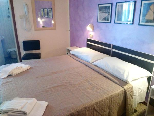 Hotel Marittimo : photo 1 de la chambre chambre double standard avec ventilateur