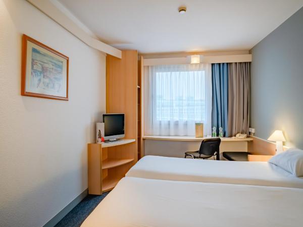 Ibis Częstochowa : photo 7 de la chambre chambre lits jumeaux