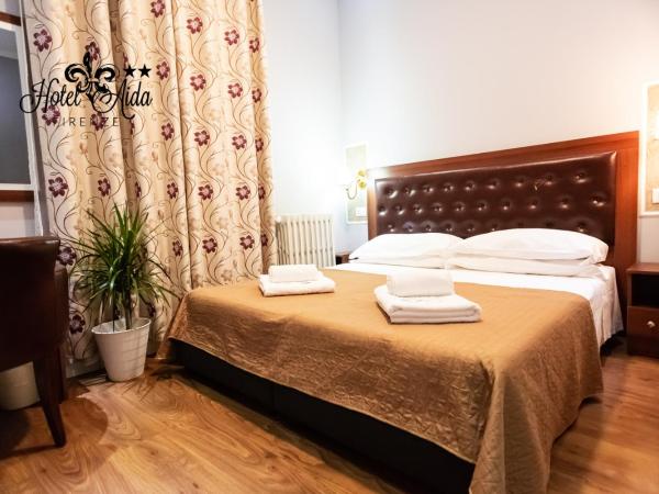 Hotel Aida : photo 6 de la chambre chambre double ou lits jumeaux avec salle de bains privative