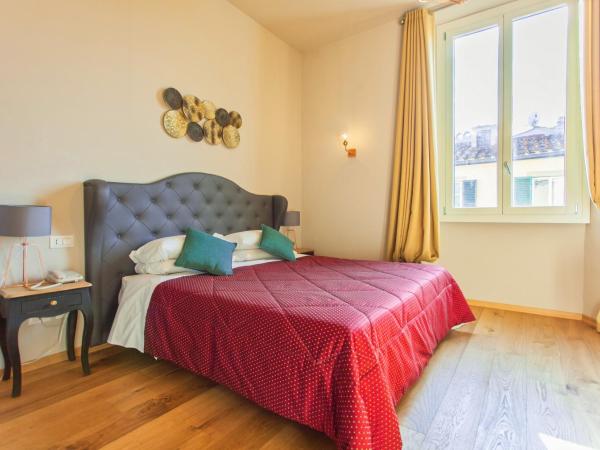 Hotel St. James : photo 4 de la chambre chambre double ou lits jumeaux deluxe - vue sur ville 
