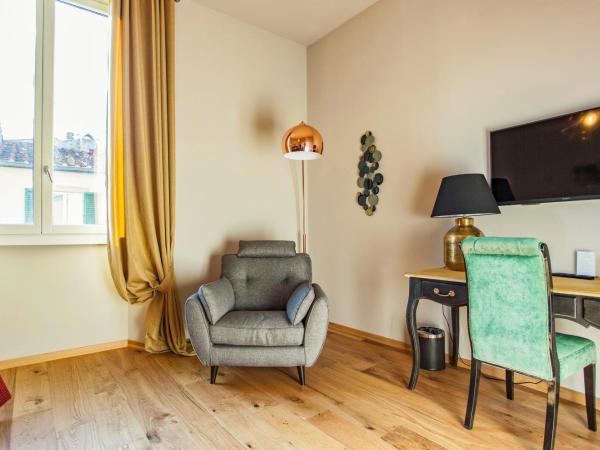 Hotel St. James : photo 6 de la chambre chambre double ou lits jumeaux deluxe - vue sur ville 
