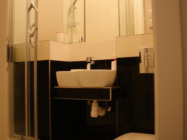 St. Dorothys hostel - apartments : photo 8 de la chambre chambre simple
