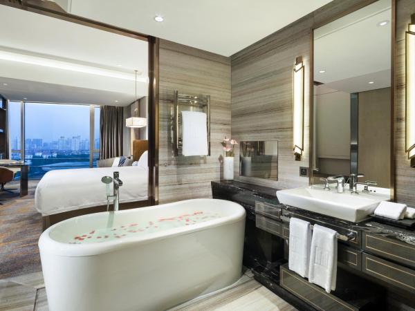 Grand Millennium Shanghai HongQiao : photo 2 de la chambre chambre king club exécutive