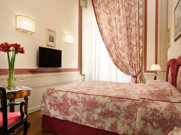 Palazzo Niccolini al Duomo Residenza D'Epoca : photo 10 de la chambre chambre double ou lits jumeaux