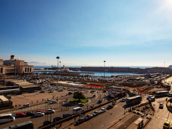 Napoli Great View B&B : photo 7 de la chambre chambre double supérieure - vue sur mer