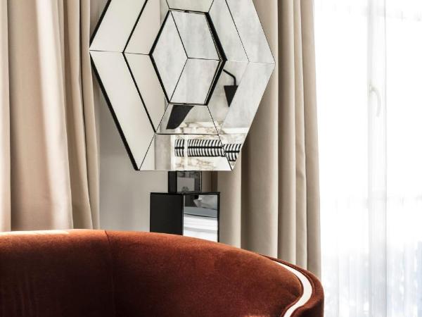 Hotel Les Bains Paris : photo 4 de la chambre suite avec balcon