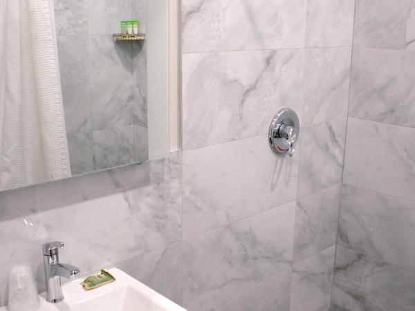 M Montreal Hostel : photo 6 de la chambre chambre lits jumeaux