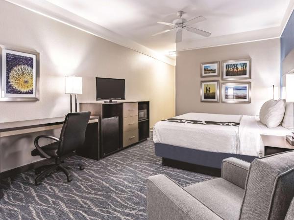 La Quinta by Wyndham Phoenix I-10 West : photo 2 de la chambre chambre lit king-size - non-fumeurs