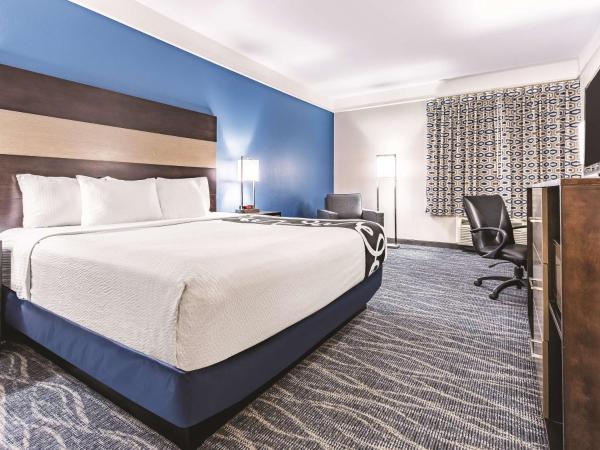 La Quinta by Wyndham Phoenix I-10 West : photo 1 de la chambre chambre lit king-size - non-fumeurs