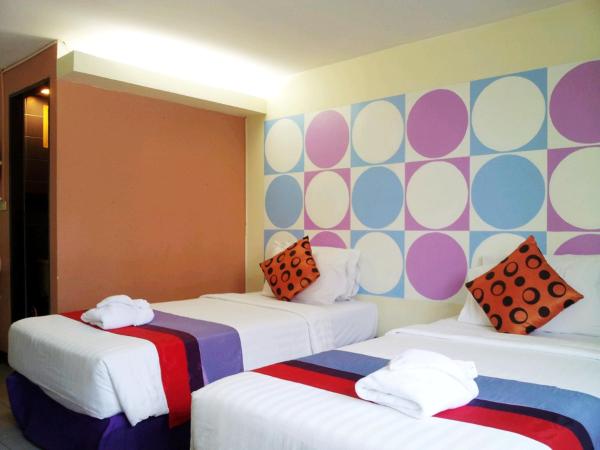 Sawasdee Sukhumvit Inn : photo 5 de la chambre chambre deluxe double ou lits jumeaux