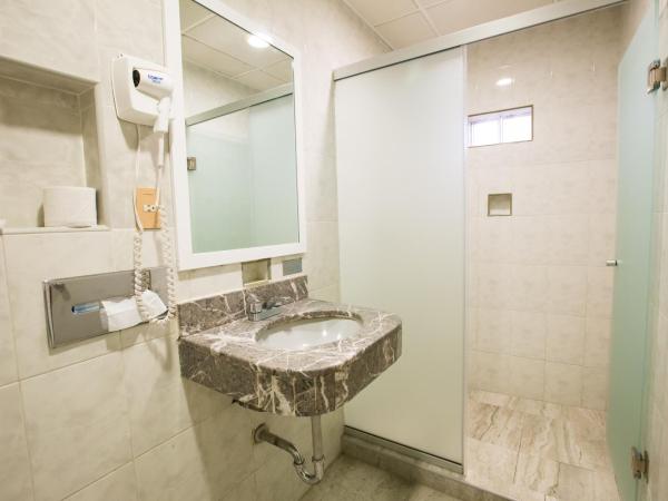 Hotel Diligencias : photo 4 de la chambre chambre familiale