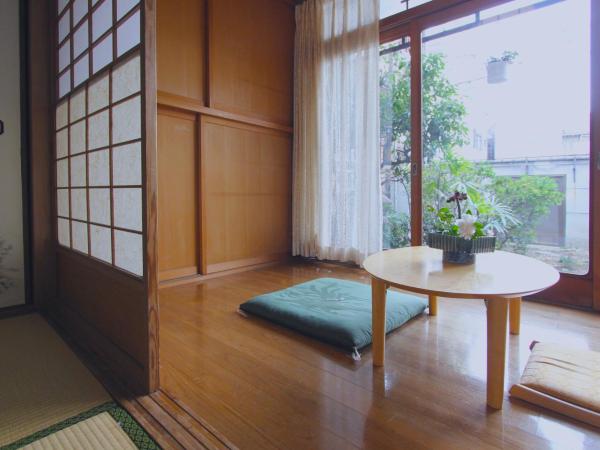 I Osaka Traditional : photo 7 de la chambre chambre familiale - vue sur jardin