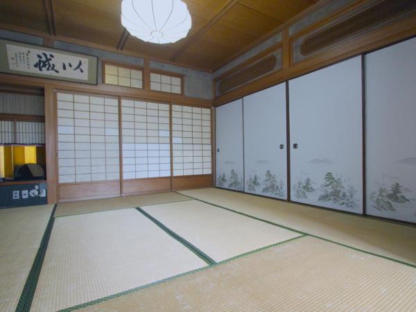 I Osaka Traditional : photo 10 de la chambre chambre familiale - vue sur jardin