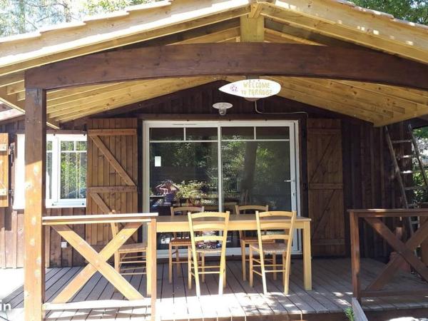 Pyla Chalet et mobilhom 6 personnes Magda : photo 1 de la chambre chalet 2 chambres