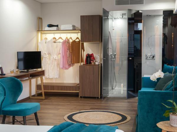 B4B Athens Signature Hotel : photo 3 de la chambre suite style de vie - vue sur acropole