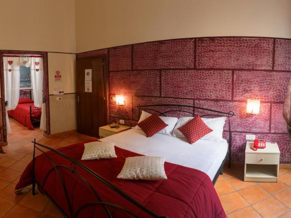 Hotel Residence Confalone : photo 1 de la chambre chambre familiale