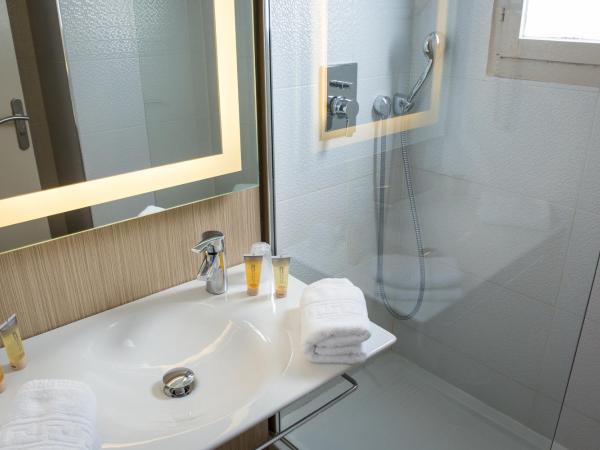 SOWELL HOTELS Saint Tropez : photo 4 de la chambre chambre double