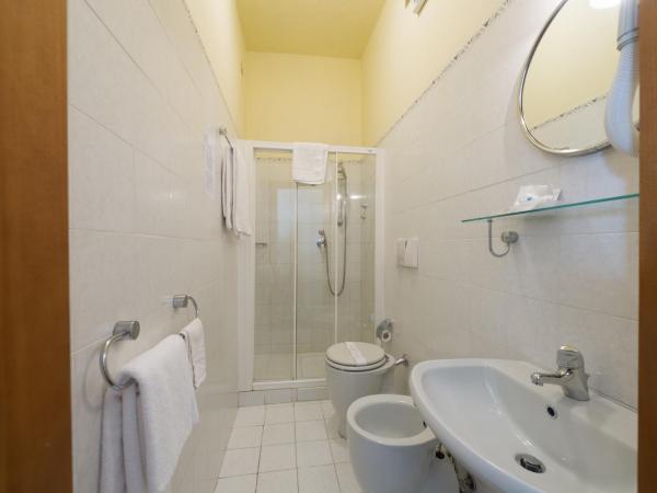 Hotel Moderno : photo 1 de la chambre chambre double ou lits jumeaux