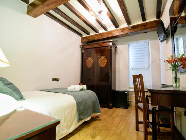 Hospedium Plaza Mayor Salamanca : photo 2 de la chambre chambre simple