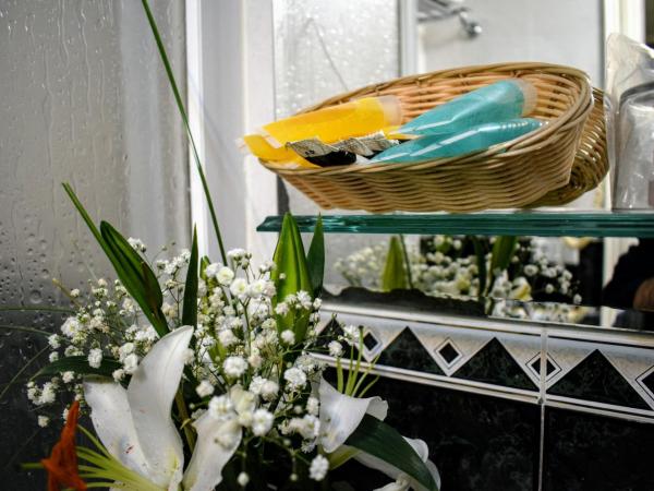 Hospedium Plaza Mayor Salamanca : photo 10 de la chambre chambre triple