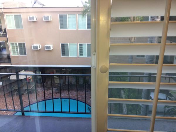 Dunes Inn - Wilshire : photo 7 de la chambre chambre lit queen-size 