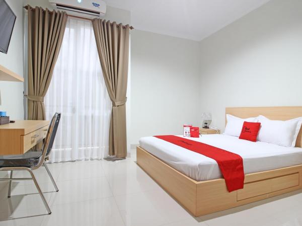 RedDoorz near AMIKOM Yogyakarta : photo 1 de la chambre chambre double