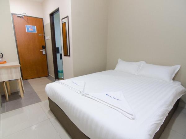 Hotel Raja Bot : photo 4 de la chambre hébergement double standard